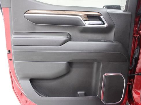 Used 2022 Chevrolet Silverado 1500 LT w/ Convenience Package II image 21