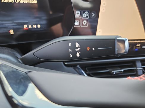 New 2025 Chevrolet Equinox EV RS image 15