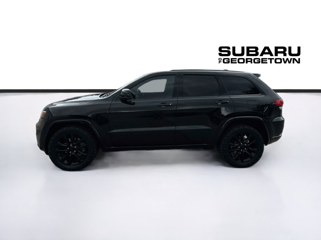 Used 2021 Jeep Grand Cherokee Laredo X AWD/4WD image 4