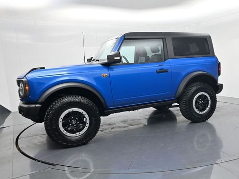Used 2023 Ford Bronco Badlands w/ Sasquatch Package AWD/4WD image 4
