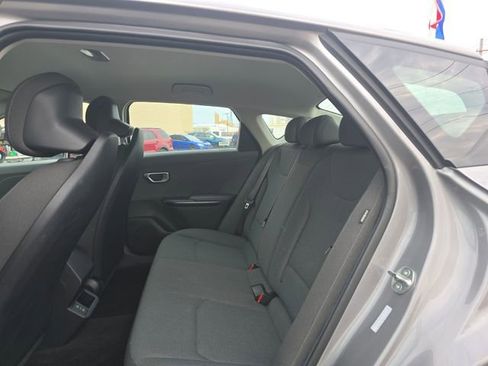 Used 2025 Kia K4 FWD image 14