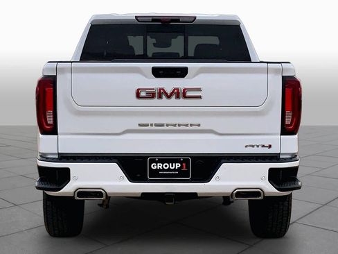 Used 2024 GMC Sierra 1500 AT4 w/ Technology Package AWD/4WD image 5