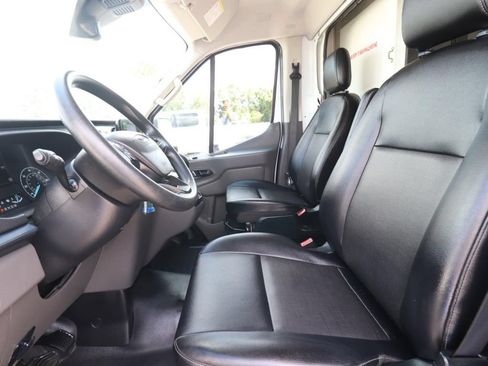 Certified 2022 Ford Transit 350 DRW RWD image 2