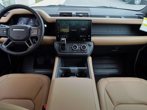Used 2026 Land Rover Defender 110 S AWD/4WD image 9