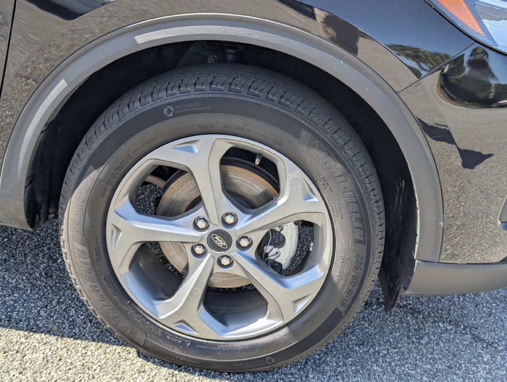 Used 2025 Ford Escape ST-Line Select AWD/4WD image 5