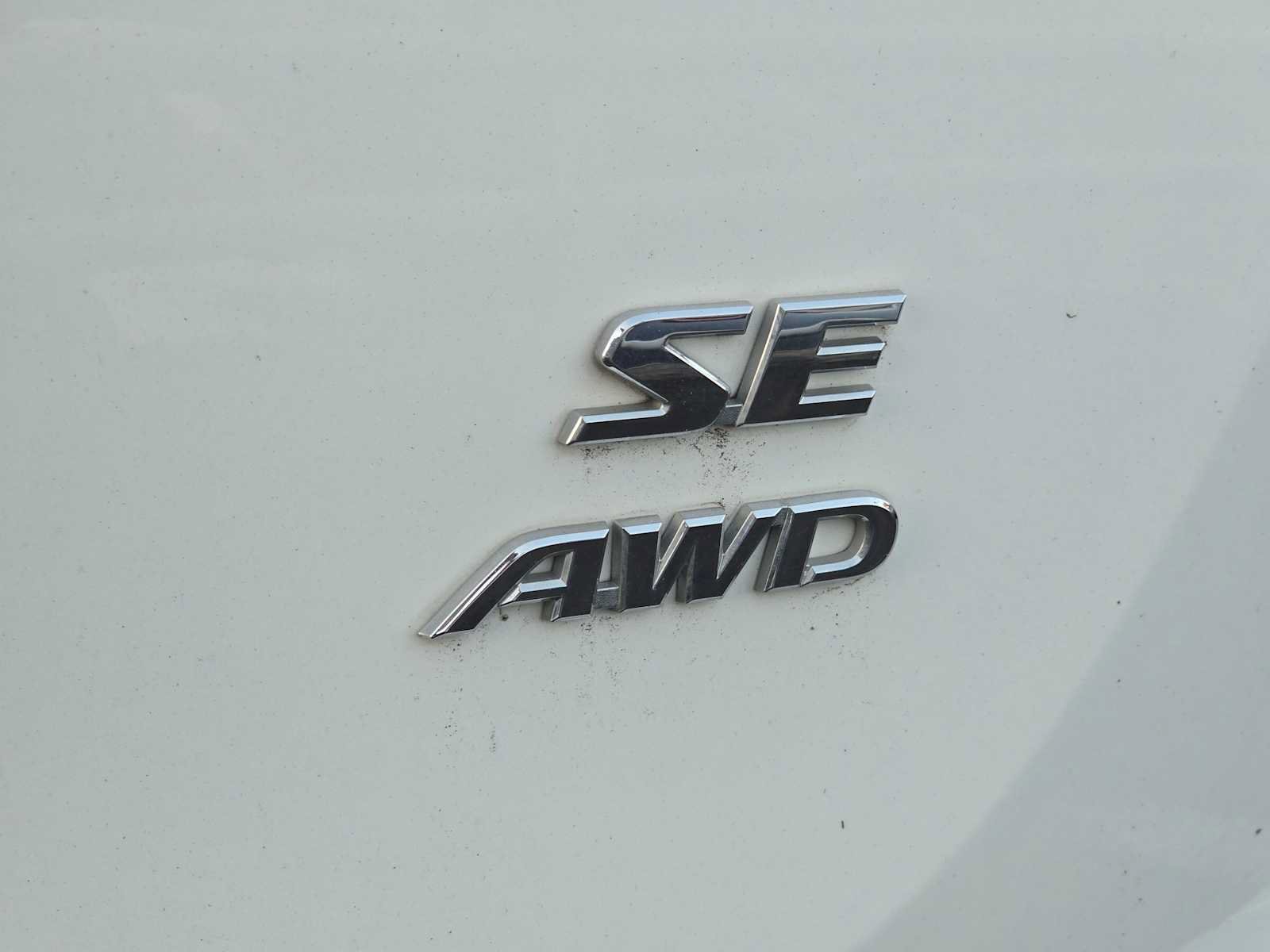 Used 2018 Toyota RAV4 SE w/ Advanced Technology Package AWD/4WD image 5