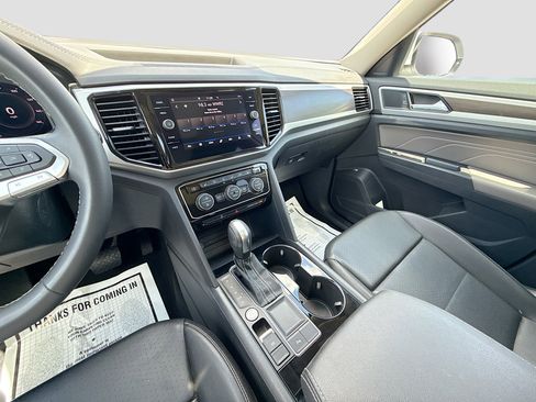 Used 2023 Volkswagen Atlas SE w/ Panoramic Sunroof Package FWD image 29