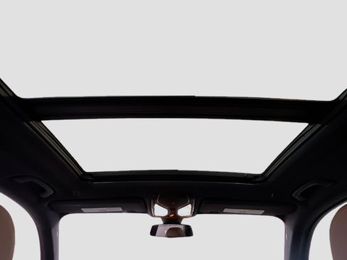 Used 2023 BMW X5 xDrive40i w/ Parking Assistance Package image 16