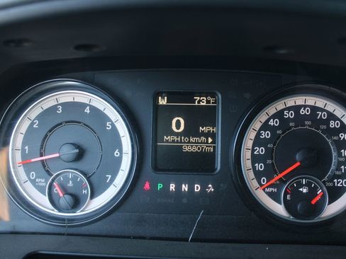 Used 2017 RAM 1500 Express AWD/4WD image 11