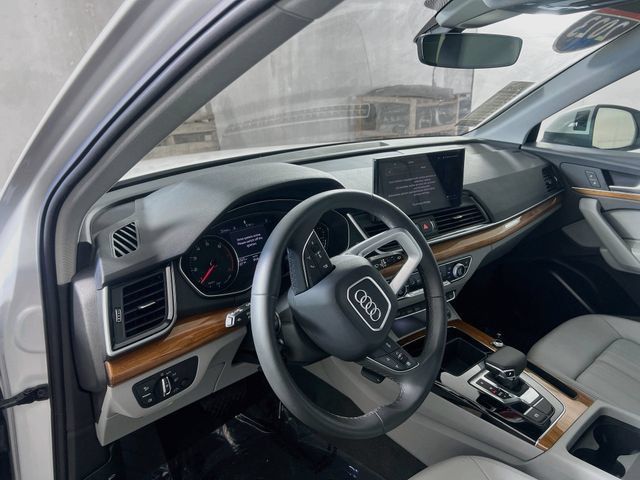 Used 2023 Audi Q5 2.0T Premium AWD/4WD image 11