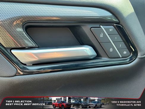 Used 2025 GMC Sierra 2500 AT4 w/ AT4 Premium Plus Package AWD/4WD image 22