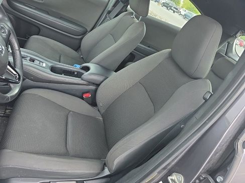 Used 2019 Honda HR-V Sport image 11