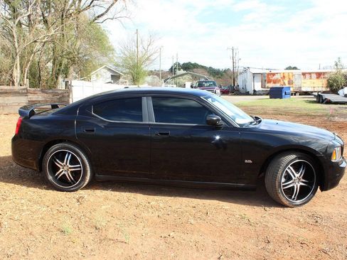 Used 2009 Dodge Charger SXT image 6