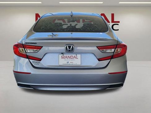 Used 2018 Honda Accord LX image 6