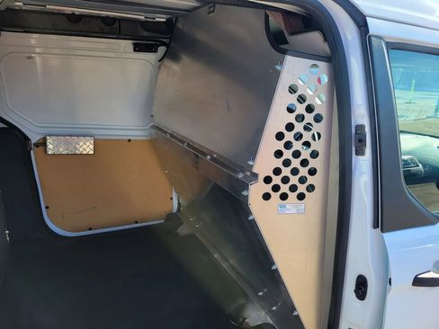 Used 2017 Ford Transit Connect XL image 22