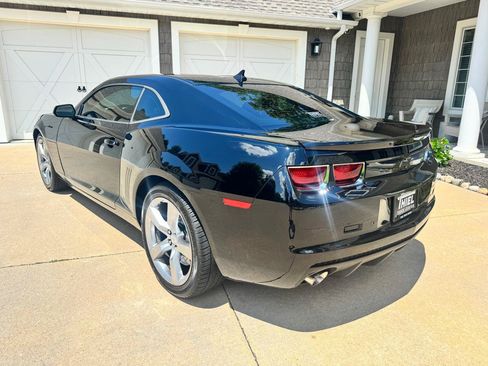 Used 2013 Chevrolet Camaro SS RWD image 4