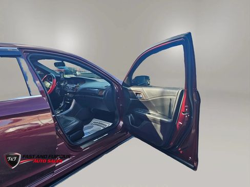 Used 2016 Honda Accord Sport image 11