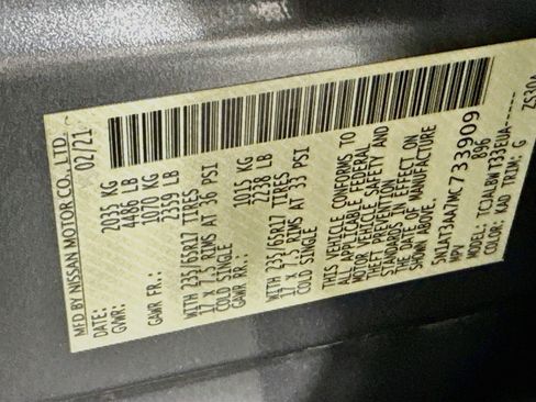 Used 2021 Nissan Rogue S FWD image 12