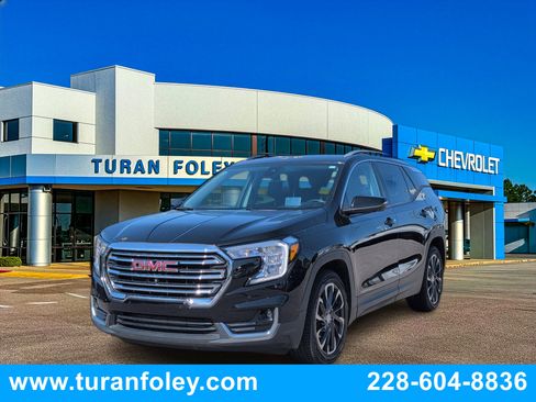 Used 2022 GMC Terrain SLT w/ Tech Package image 1