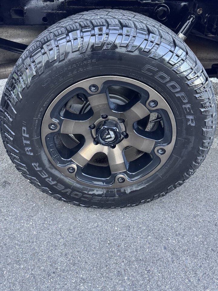 Used 2018 Ford F150 XLT w/ Equipment Group 301A Mid AWD/4WD image 14