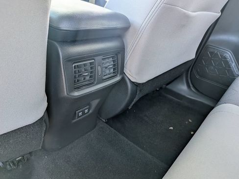 Used 2020 Toyota RAV4 XLE w/ All Weather Liner Package AWD/4WD image 33