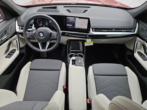 Used 2026 BMW X1 xDrive28i AWD/4WD image 16