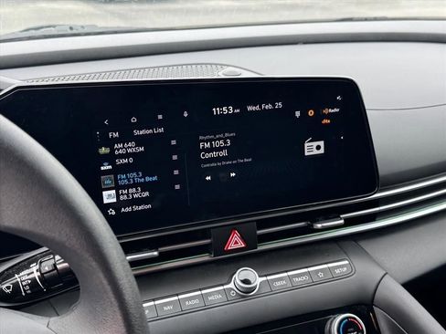 Used 2024 Hyundai Elantra SEL image 26