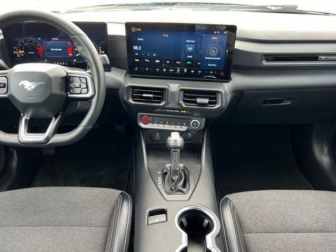 Used 2025 Ford Mustang Coupe image 13