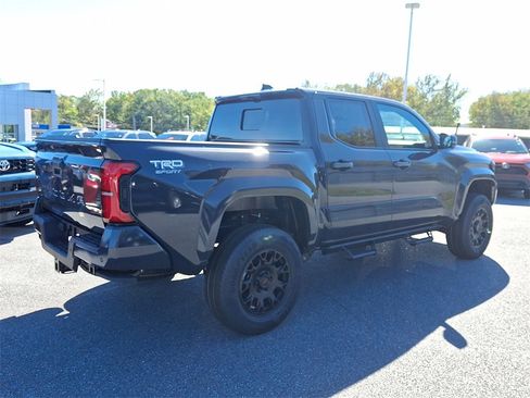 New 2025 Toyota Tacoma TRD Sport image 5