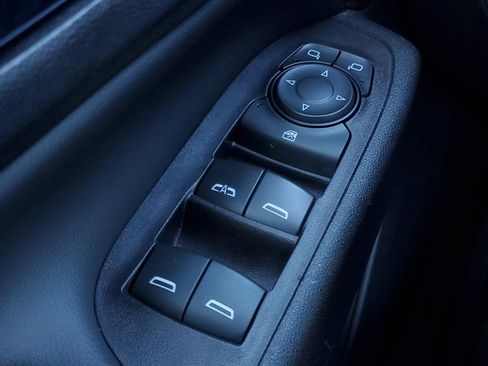 Used 2021 Chevrolet Equinox Premier image 19