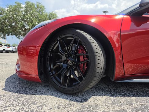 Used 2023 Chevrolet Corvette Z06 RWD image 39