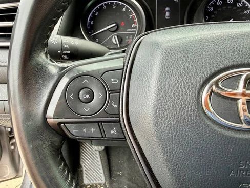 Used 2022 Toyota Camry SE FWD image 17