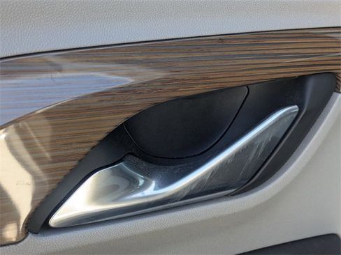 Used 2020 GMC Terrain SLE w/ Driver Convenience Package image 26