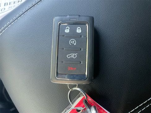 New 2025 Jeep Grand Cherokee L Laredo w/ Luxury Tech Group I image 35