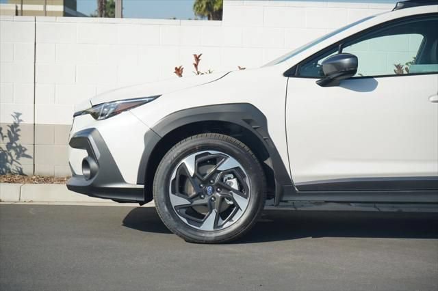 Used 2025 Subaru Crosstrek 2.5i Limited AWD/4WD image 2