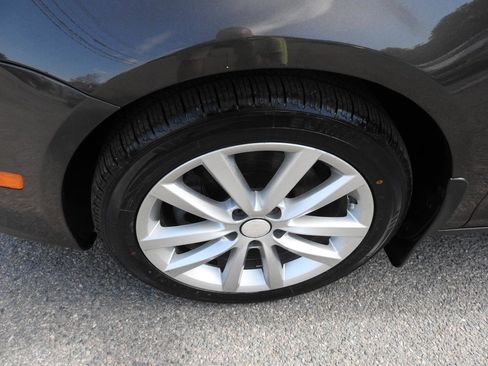 Used 2016 Volkswagen Eos Komfort FWD image 24