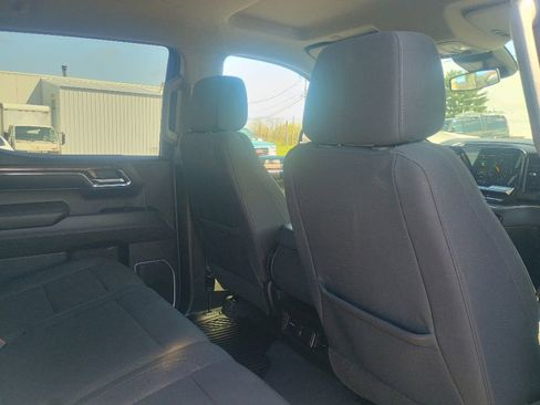 Used 2024 Chevrolet Silverado 1500 LT AWD/4WD image 18