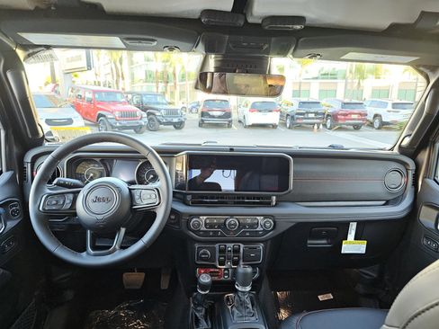 New 2026 Jeep Wrangler Unlimited Rubicon w/ Technology Group image 27