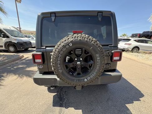 Used 2022 Jeep Wrangler Unlimited Sport AWD/4WD image 4