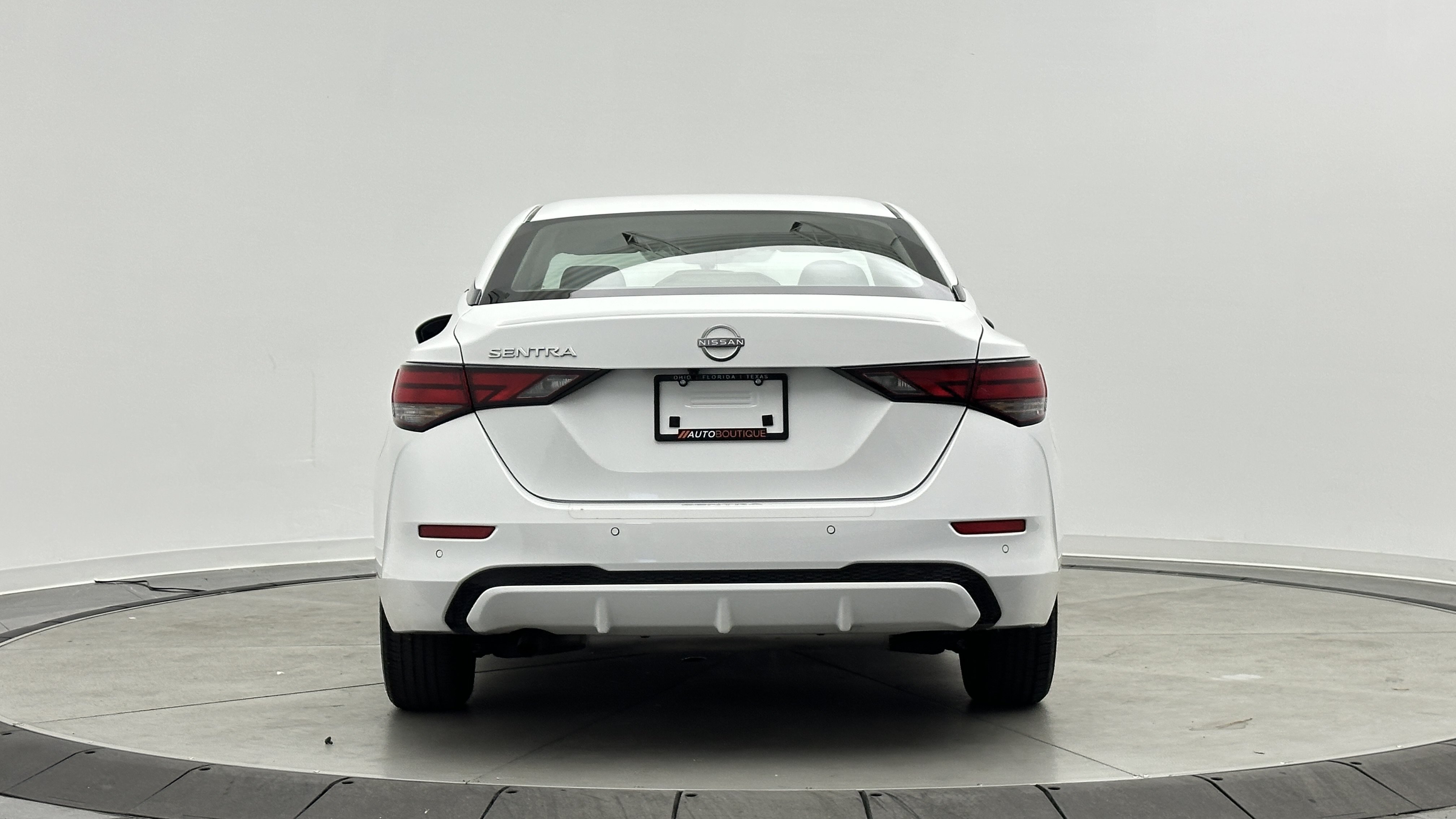 Used 2024 Nissan Sentra S w/ Lighting Package FWD image 6