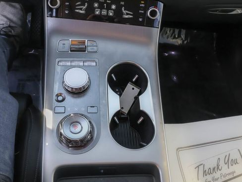 Used 2026 Genesis GV70 2.5T Select image 30