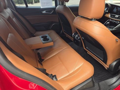 Used 2018 Alfa Romeo Giulia AWD image 20