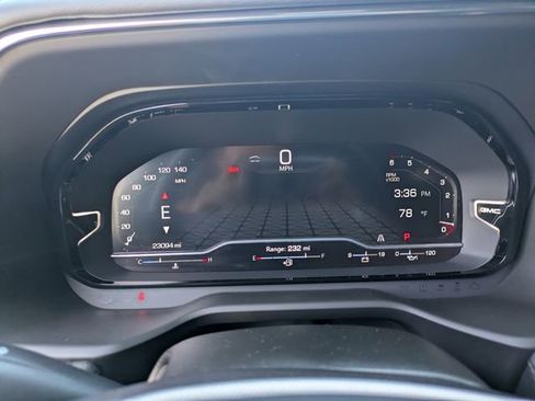 Used 2023 GMC Yukon Denali RWD image 30