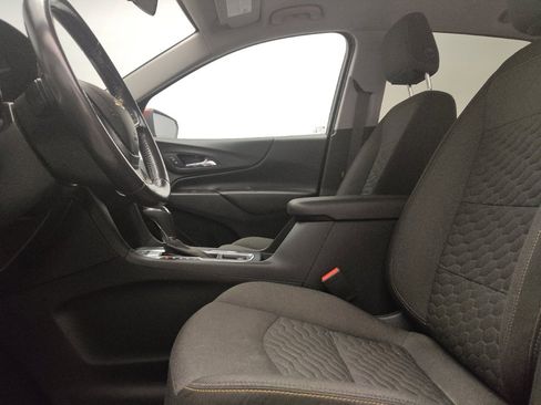 Used 2020 Chevrolet Equinox LT AWD/4WD image 17