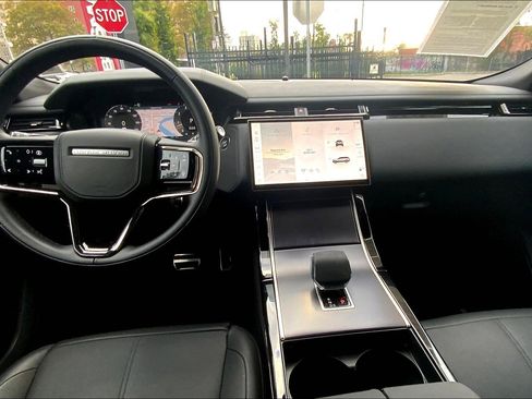 Used 2026 Land Rover Range Rover Velar Dynamic SE image 15