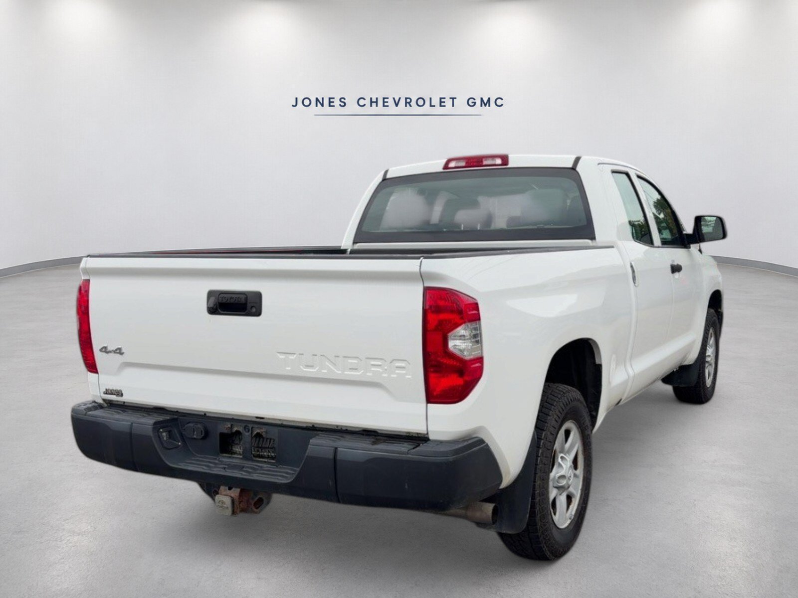 Used 2017 Toyota Tundra SR AWD/4WD image 4