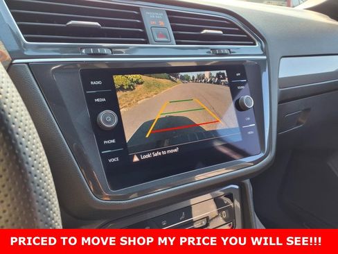 Used 2024 Volkswagen Tiguan SE R-Line image 19