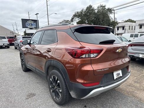 Used 2021 Chevrolet TrailBlazer LT w/ Convenience Package image 9