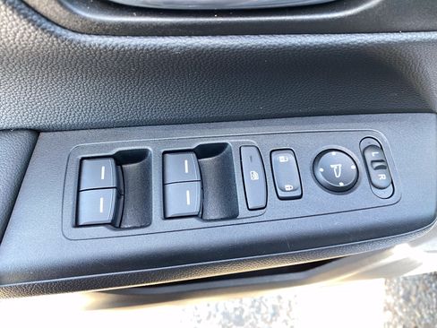 Used 2025 Honda CR-V Sport-L image 19