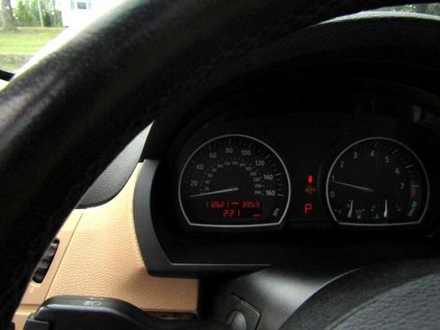 Used 2008 BMW X3 3.0si image 11